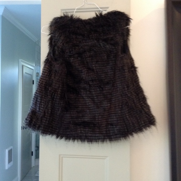 Brown and Black Fur Vest - Picture 2 of 3